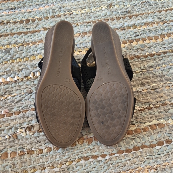 Kelly & Katie Black Cutout Wedges - Picture 8 of 8